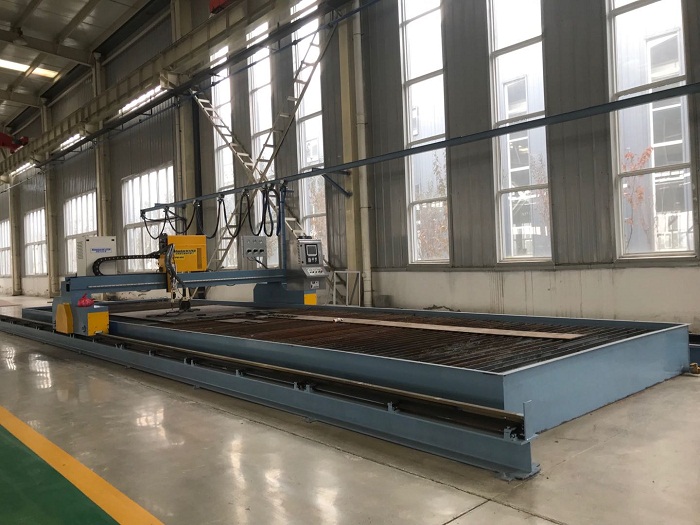 13米鋼闆切割機